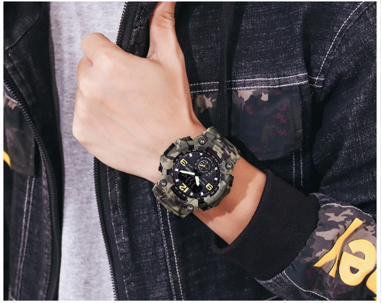 Skmei Men's Large Digital Dual-Display Sport Watch – Military Green Camouflage, 50m Waterproof, Night Light, Dual Time, Multifunction – Ideal for Parties & Gifts